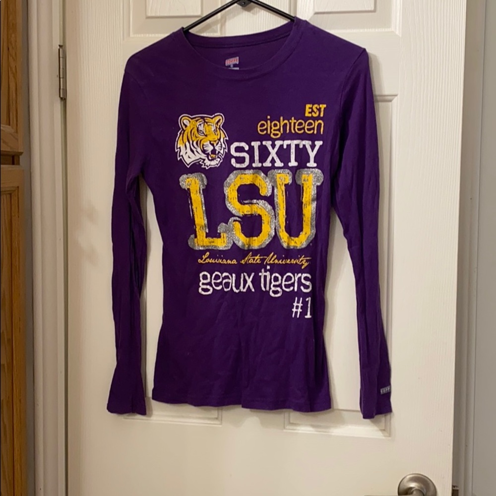 LSU T